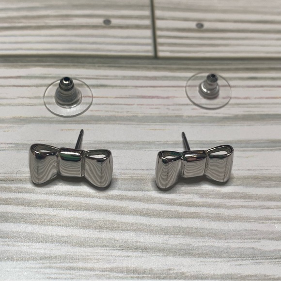 KATE SPADE NEW YORK SILVER PLATED BOW STUD EARRINGS